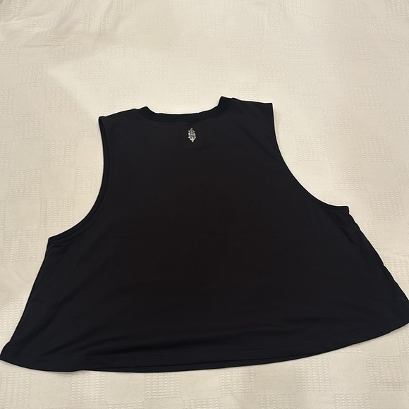 Size Medium FP Movement Throwback Tank - Free People - NWOT - Picture 3 of 3